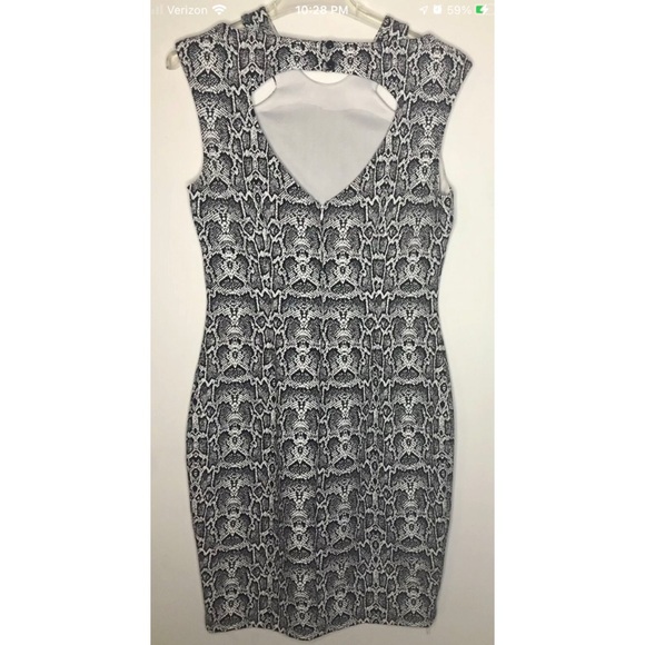 Cache black and white snake print bodycon dress 8 - Picture 3 of 6